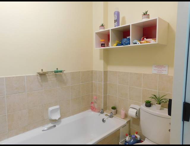 2 BEDROOM DUPLEX FOR SALE IN CAVERSHAM GLEN